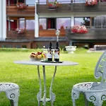 Hotel Alpenglühn